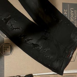 Ripped black jeans, men’s